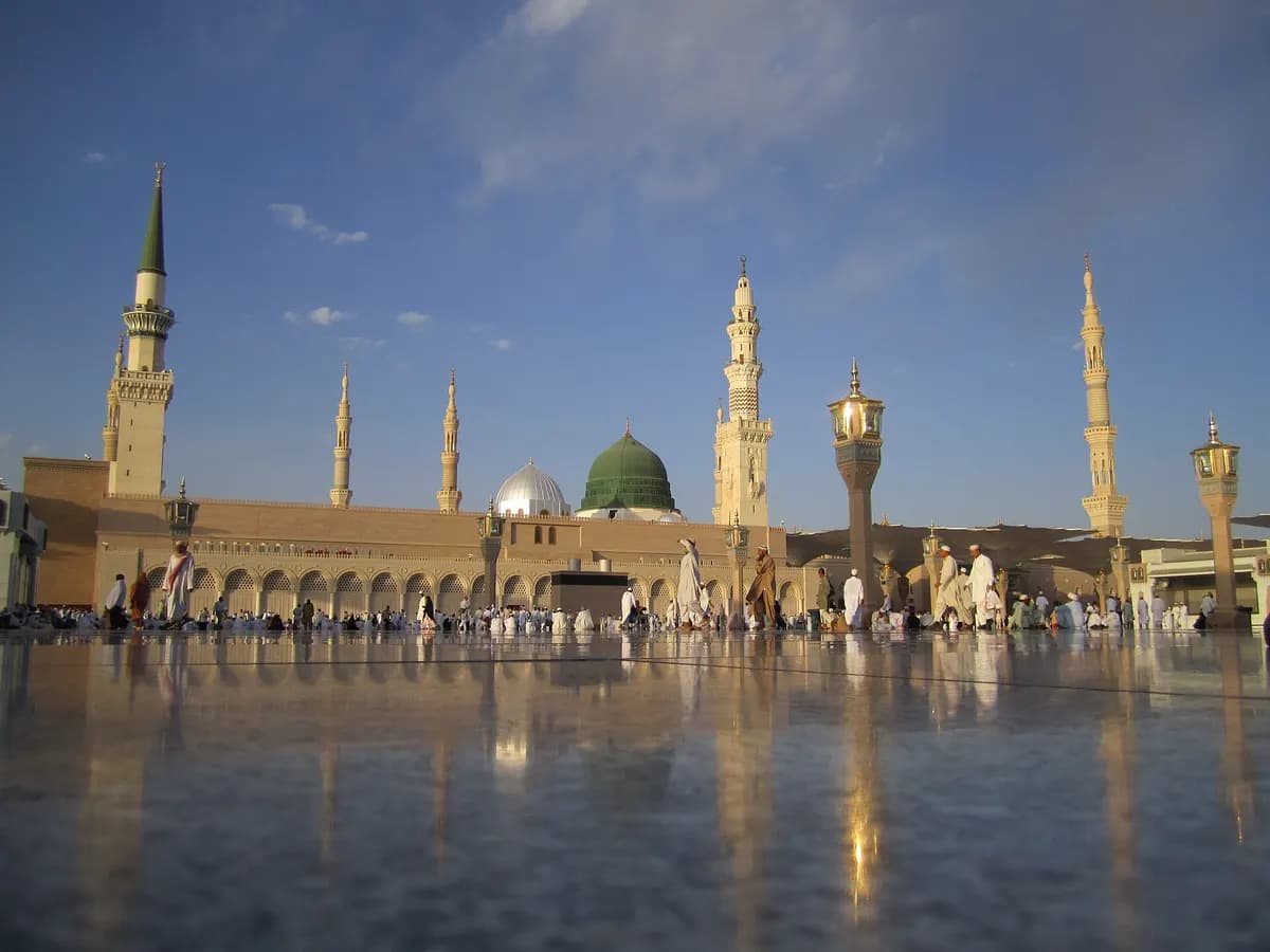 Paket Umrah Plus Taif + Museum Wahyu 11 Hari